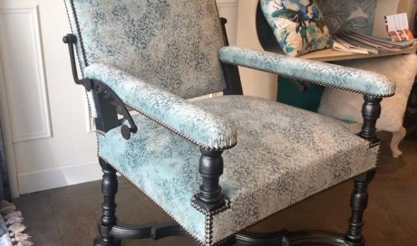 Réfection Restauration d'assise de siège ou fauteuil à ressorts à Dole 